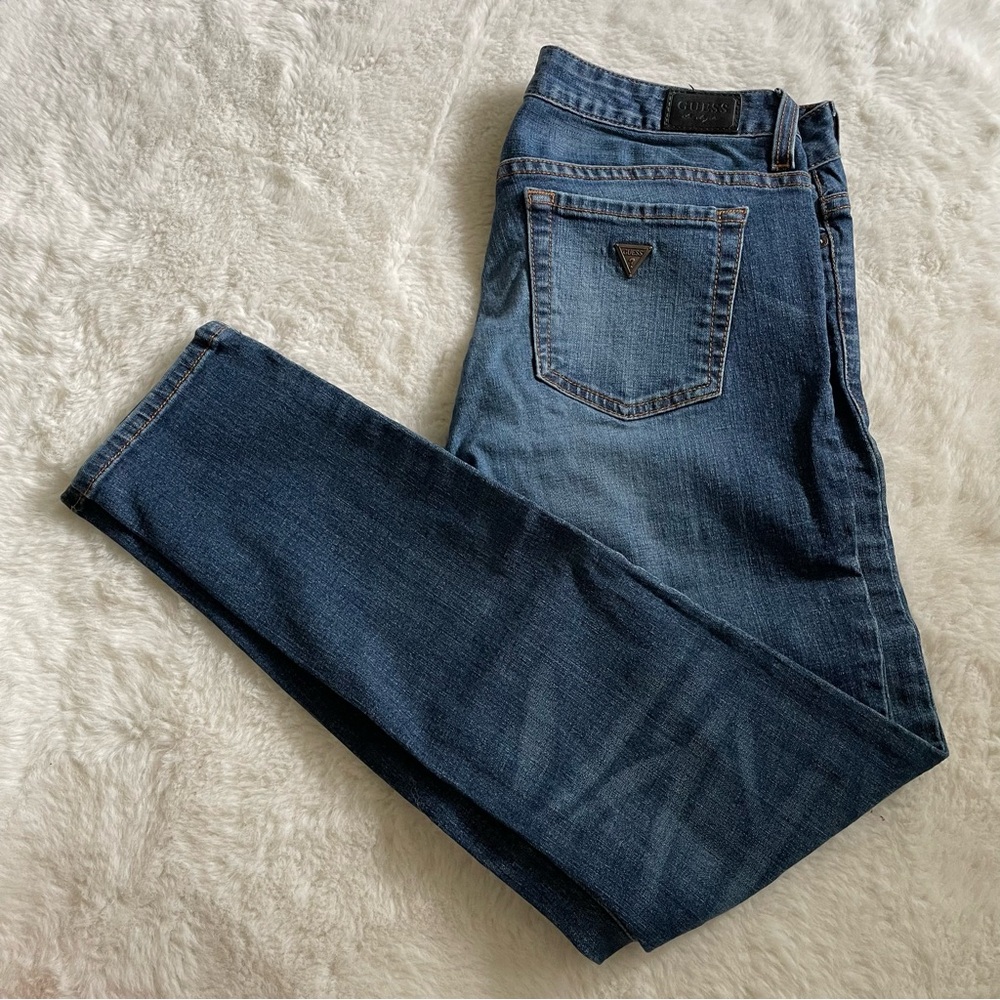 GUESS skinny jeans
